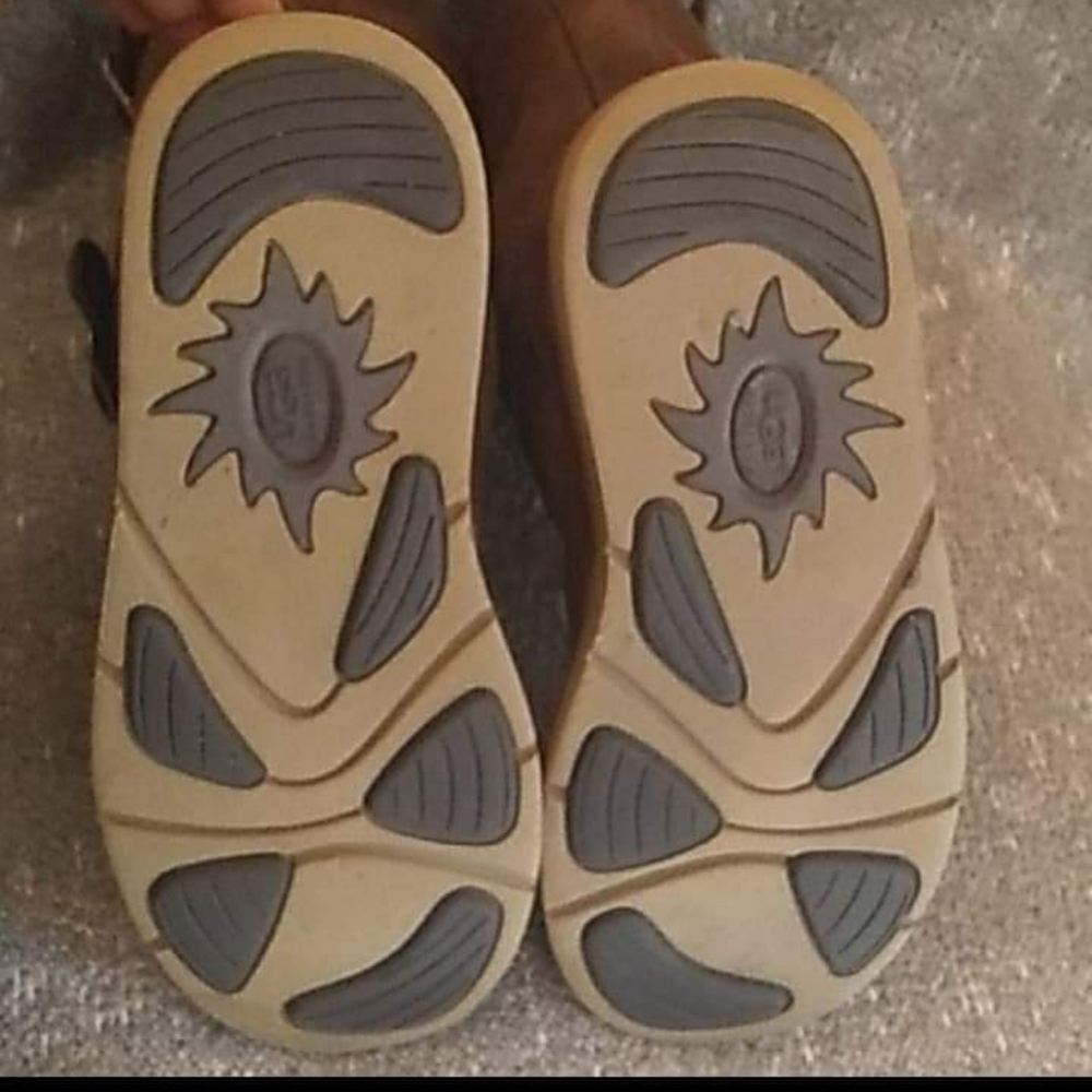 Ugg boots😍 - Picture 6 of 7